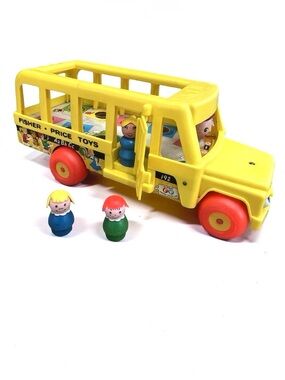 Vintage Fisher-Price Little People School Bus #192 + Wood Figures